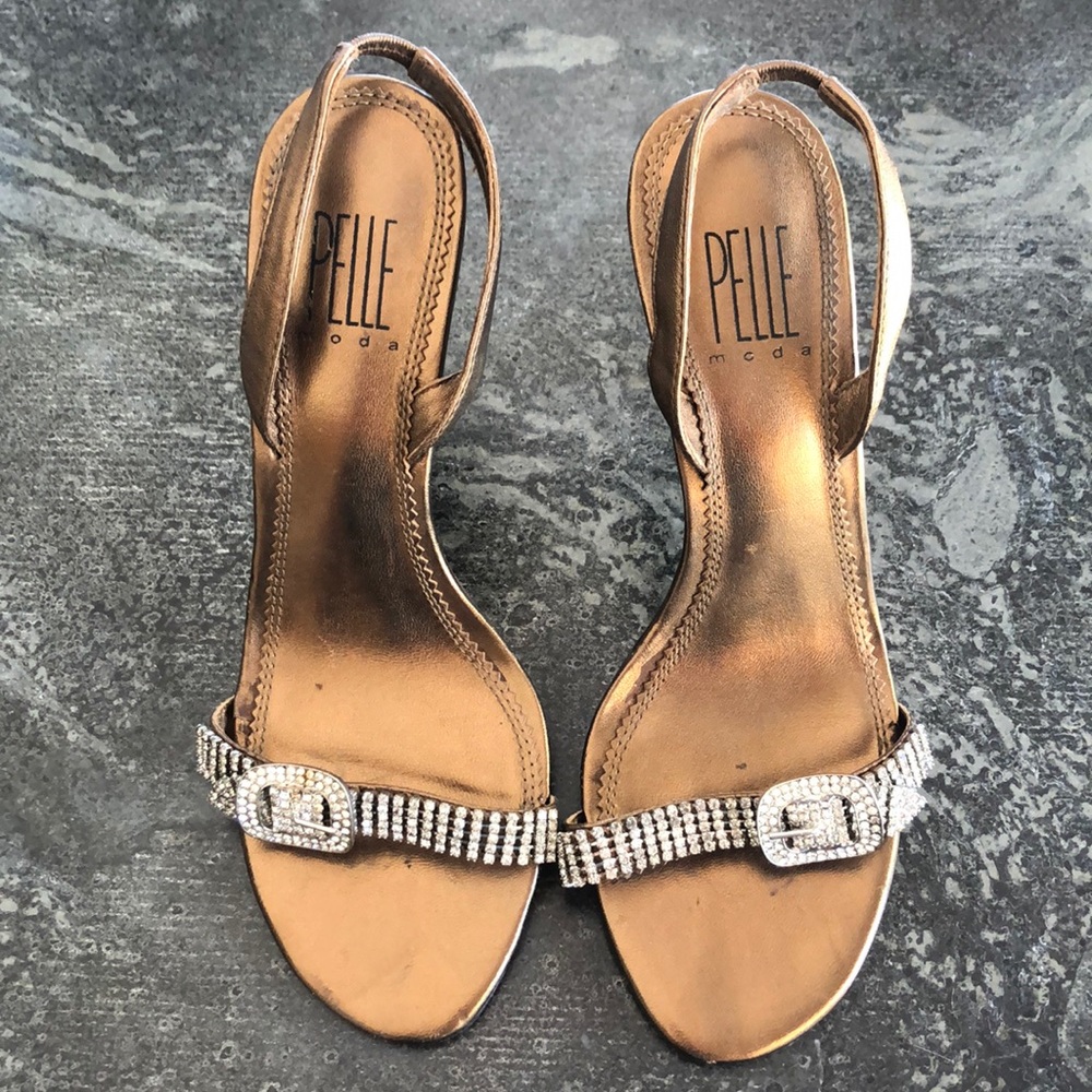 PELLE MODA women’s heels size 6, bronze color